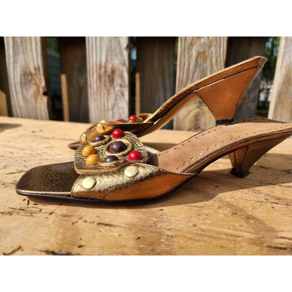 Enzo Angiolini Gold Slides - Size 6M